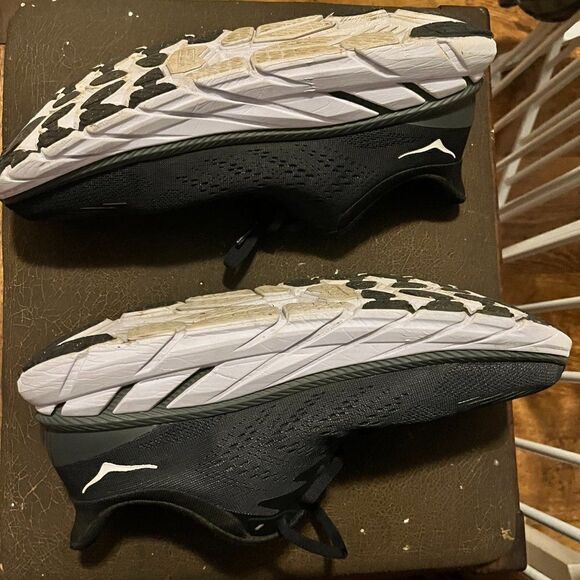 Hoka One One Black & White Shoes Sneakers Size 10 Gently used main image 6